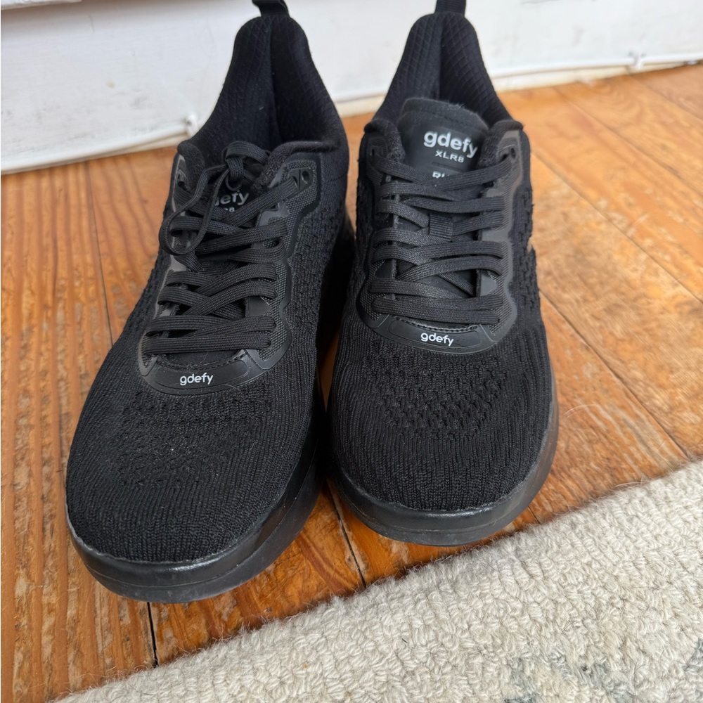 Gdefy Women's Supportive Black Sneakers